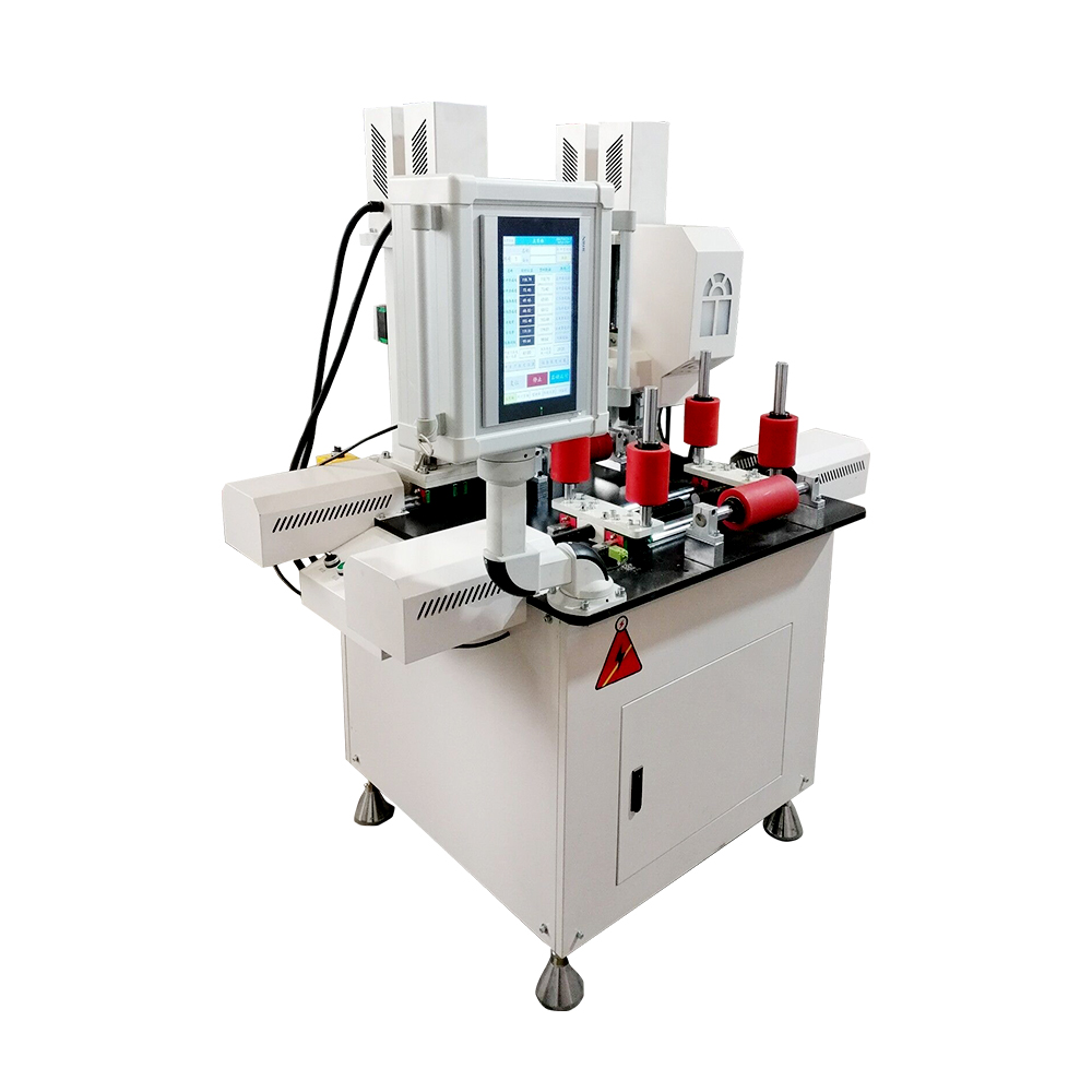 開(kāi)齒穿條機(jī)的特點(diǎn)和功能